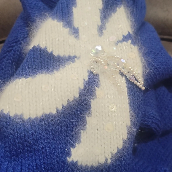 Vintage Christine blue white beaded wool angora sweater small S - Picture 8 of 9